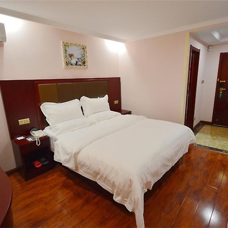 Greentree Inn Shandong Qingdao Development District Sdust Express Hotel Luaran gambar